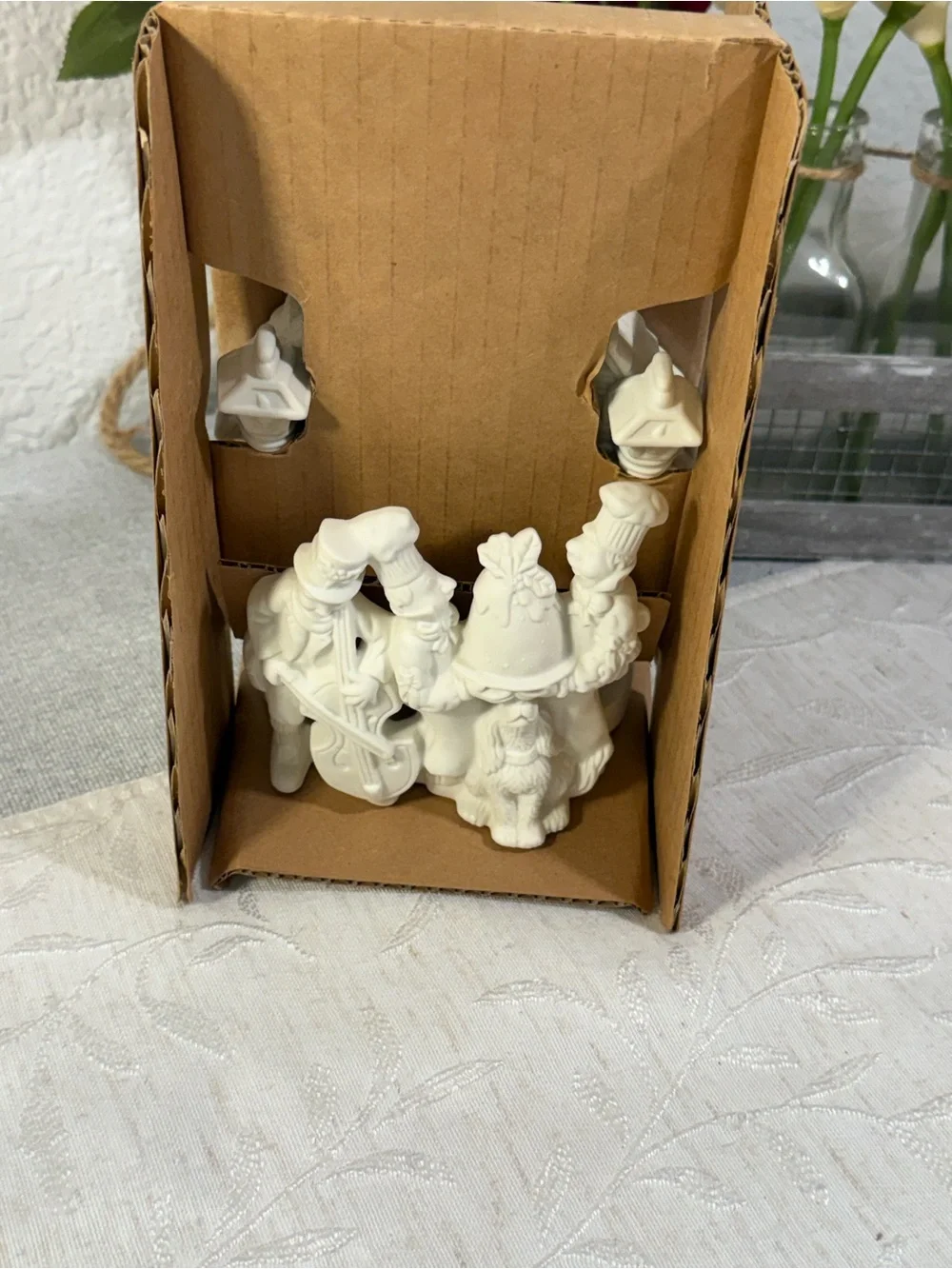 VTG PartyLite P7123 Bakery Carolers Bisque Porcelain Tealight Holder NIB